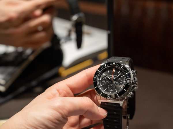 ブライトリング(BREITLING)新品正規品腕時計|オオミヤ ブライトリング(BREITLING)新品正規品腕時計|オオミヤ