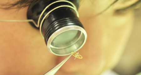 あなたの時計は大丈夫？写真付き！時計はこんなに汚れている！？無料のアフターサービスを使わないのは損してますよ！？