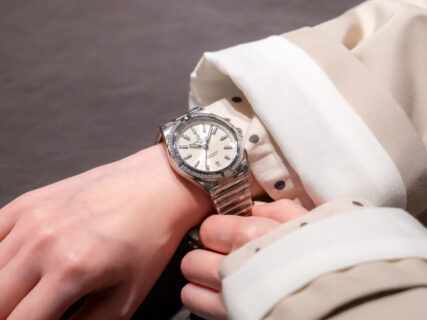 きれいめ派におすすめしたい、ブライトリングのレディース腕時計！